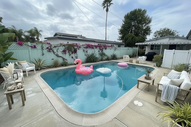 Foto del edificio - 5027 Ensign St