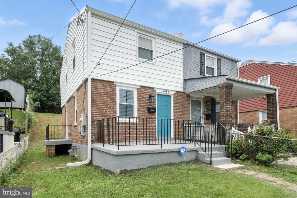 Primary Photo - 5083 Just St NE