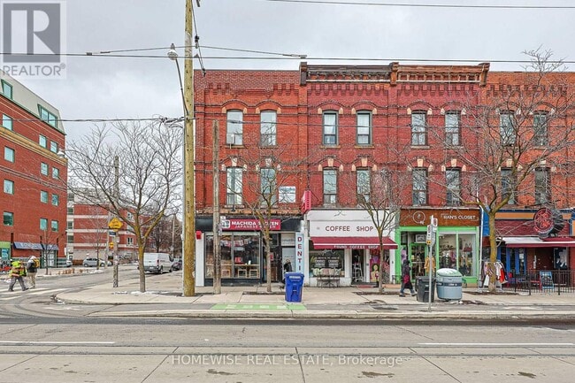 Building Photo - 326 College St