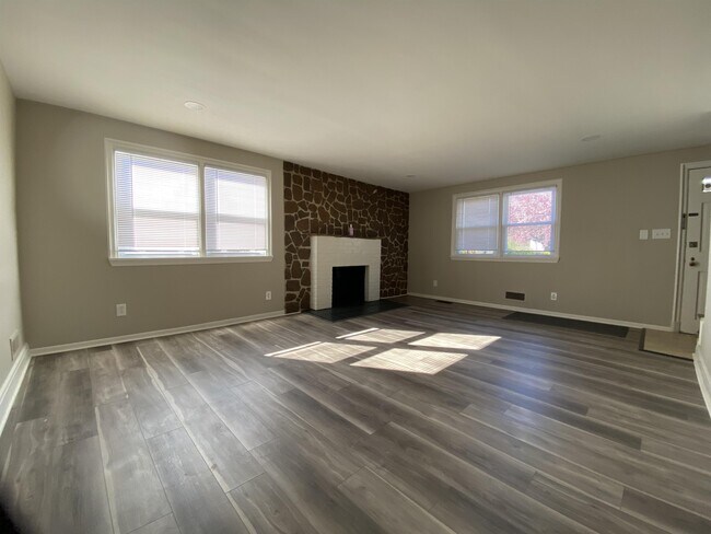 Foto del edificio - 6610 Windsor Mill Rd