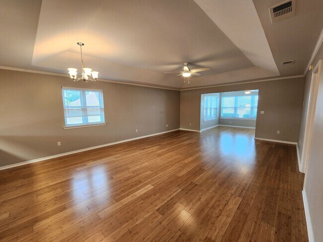 Building Photo - 2/2 Home in Lakeview Villas!