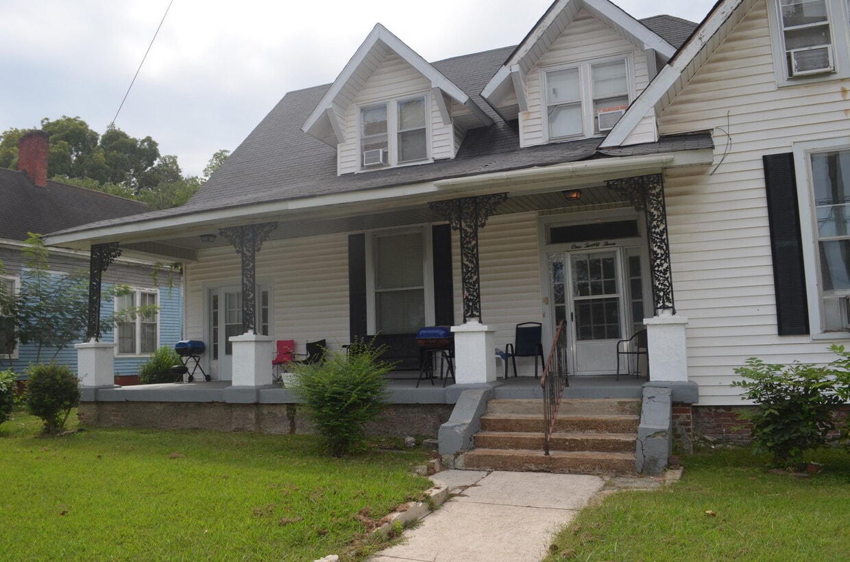 Building Photo - 123 Campbell St