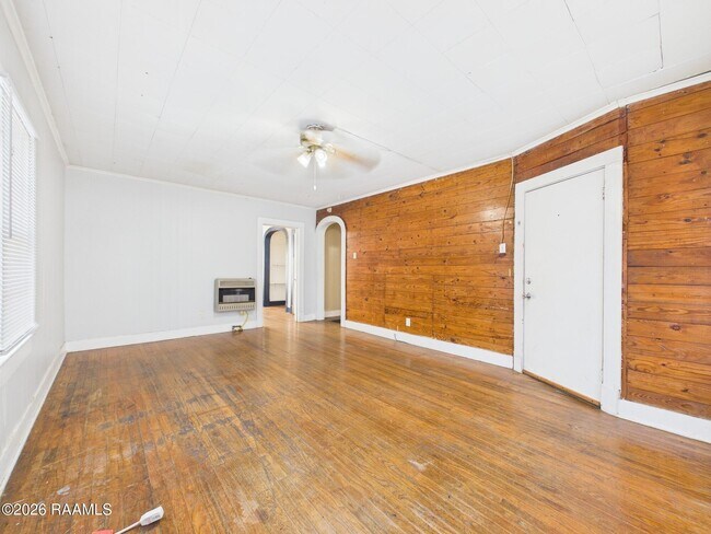 Foto del edificio - 324 General Mouton Ave