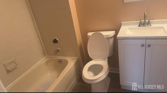 Building Photo - 2015 Aspen Dr