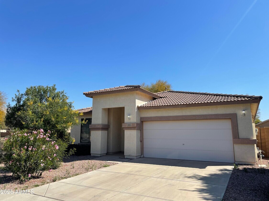 Foto principal - 13953 N 159th Dr