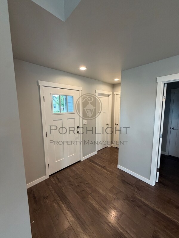 Foto del edificio - 2102 Snowbush St