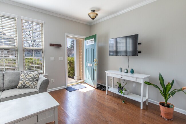 Foto del edificio - 138 Cedar Elm Rd