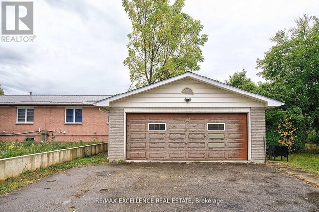 Building Photo - 1595 Borden St