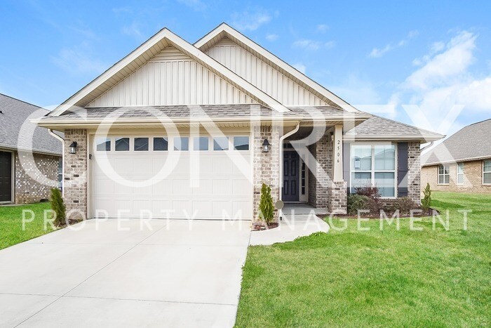 Primary Photo - Wonderful 4 Bedroom