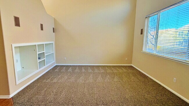 Foto del edificio - NEW PAINT NEW CARPET!! Fantastic 2-Story Home In Saddle Rock Ridge! 3 Bed 2 Bath 2 Car Garage! Ch...
