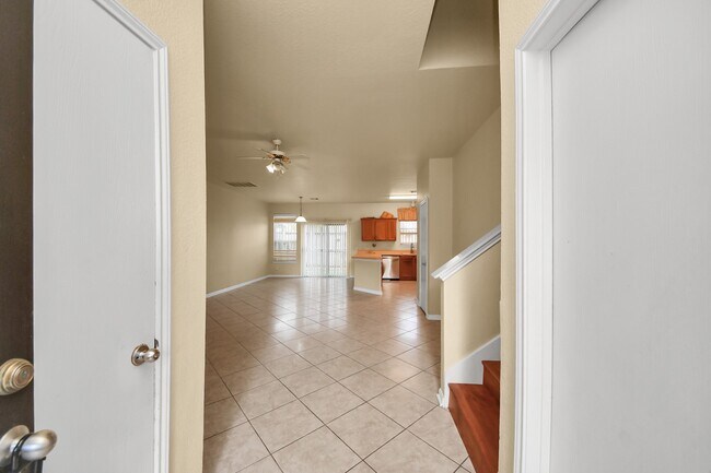 Foto del edificio - 8106 Montague Manor Ln