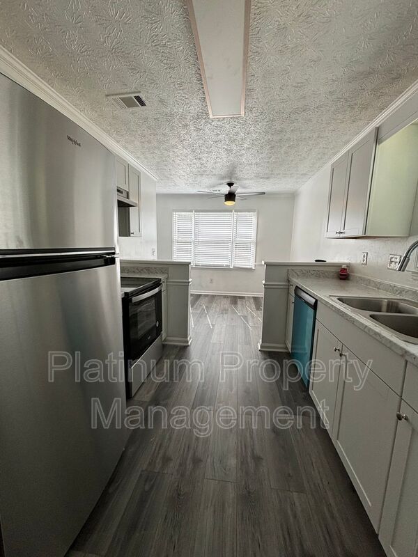 Building Photo - 2798 New S Dr