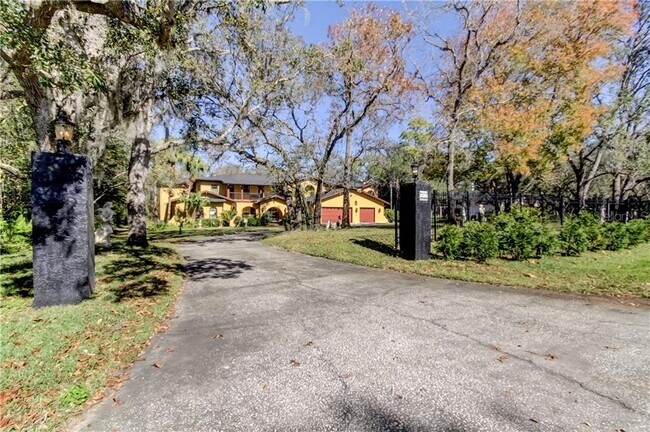 Building Photo - 6401 Millstone Dr