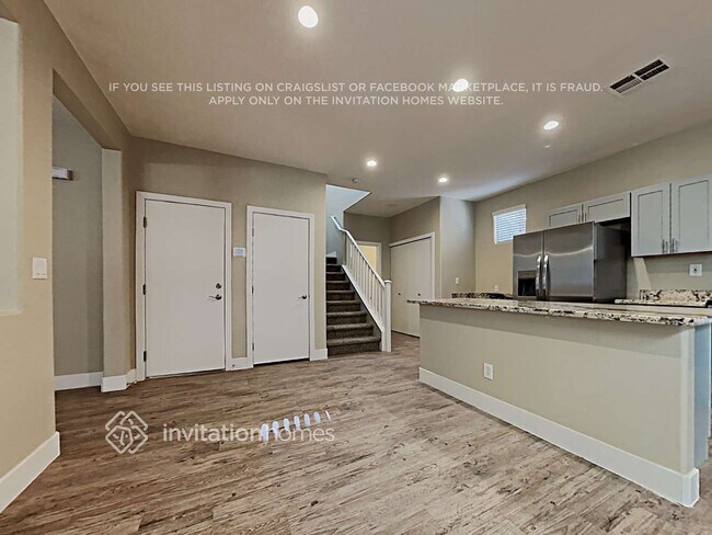 Foto del edificio - 6783 Wormwood Ln