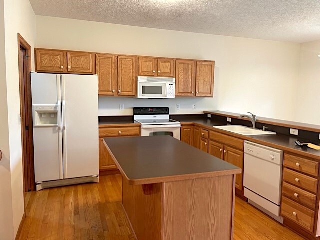 Foto del edificio - 707 E 7th St