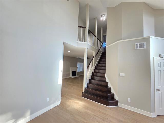 Foto del edificio - 917 Grasswood Dr