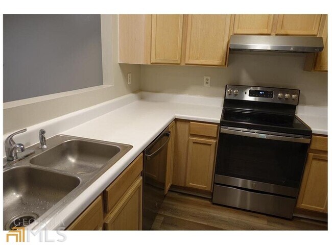 Building Photo - 687 Kilkenny Cir
