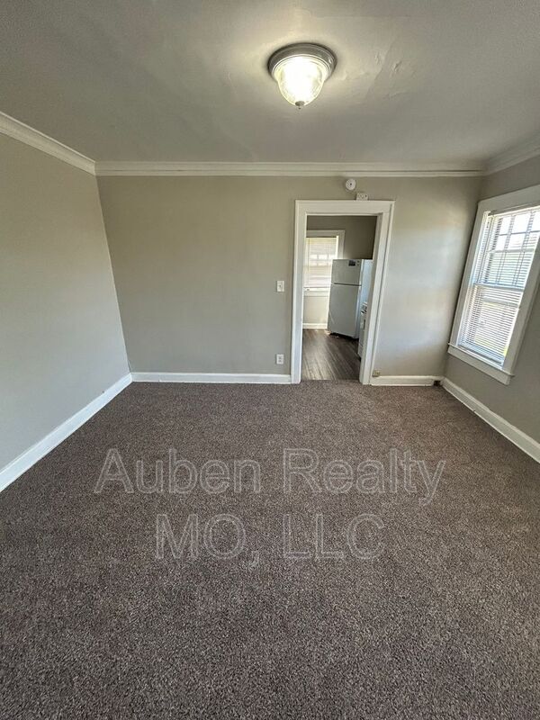 Foto del edificio - 5302 Charlotte St