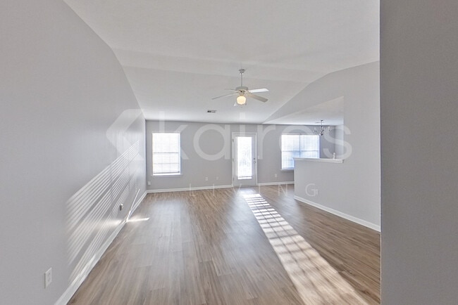 Building Photo - 261 Alexander Pointe Dr