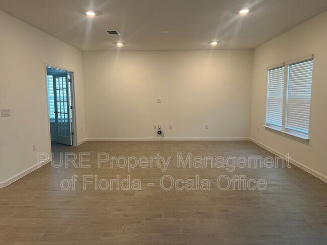 Building Photo - 7377 SW 76th Terrace