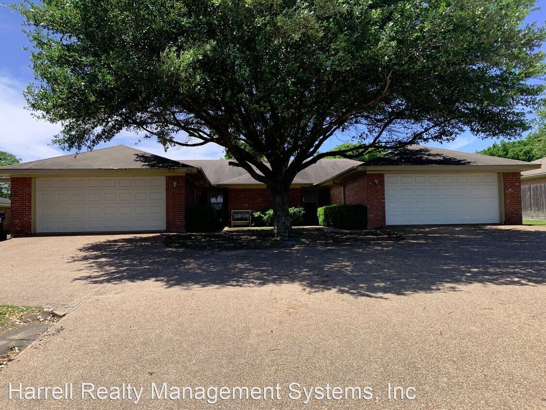 Primary Photo - 3 br, 2 bath House - 702 Old Lorena Road