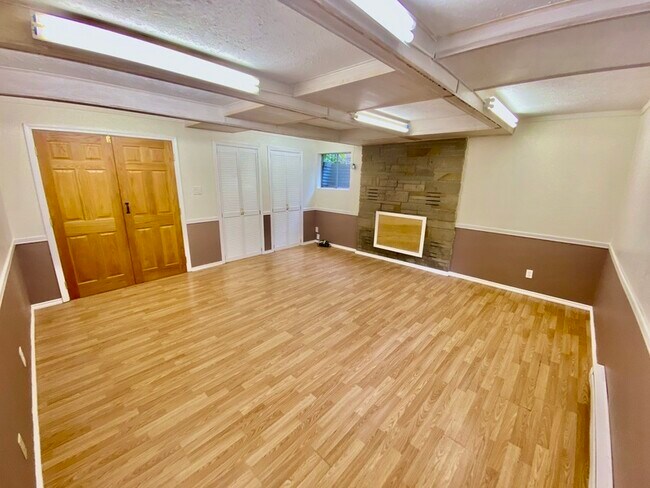 Foto del edificio - 313 NE 185th St