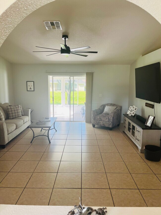 Foto del edificio - 2315 Snowflake Ln