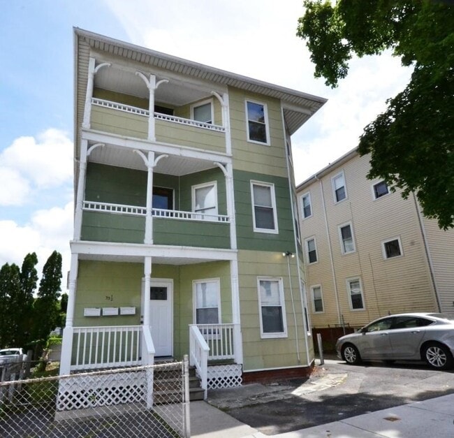 Building Photo - 33 1/2 Barclay St