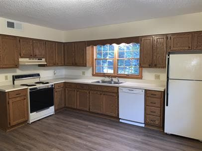 Building Photo - 518 Eliada Home Rd