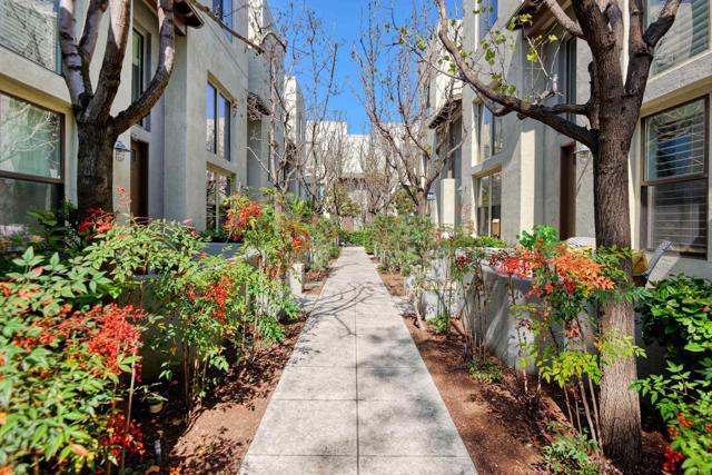 Foto del edificio - 8248 Lemon Ave