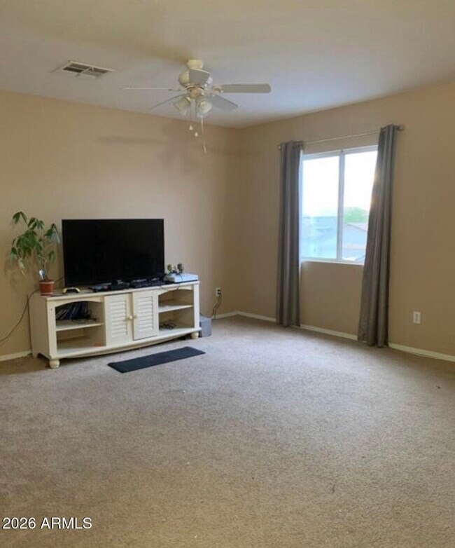 Foto del edificio - 1533 S 228th Ln