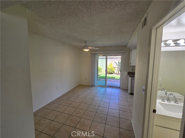 Foto del edificio - 17942 Baron Cir