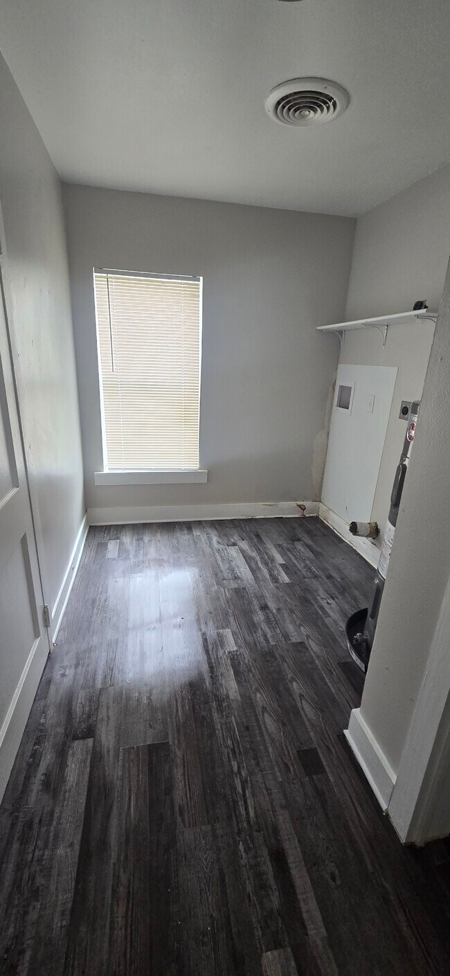 Building Photo - 5 S 23rd St