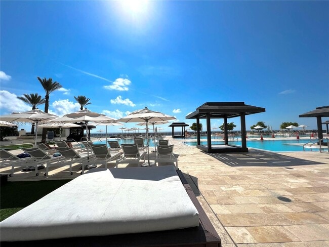 Foto del edificio - 1850 S Ocean Dr