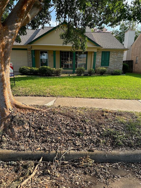Building Photo - 3614 Green Fields Dr