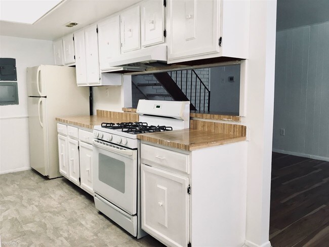Building Photo - 830 Windstream Way