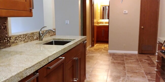Building Photo - 7680 Bluestone Dr