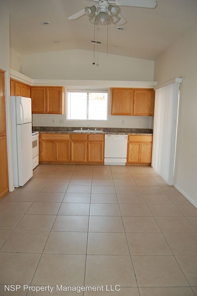 Building Photo - 3510 Hollister Ln