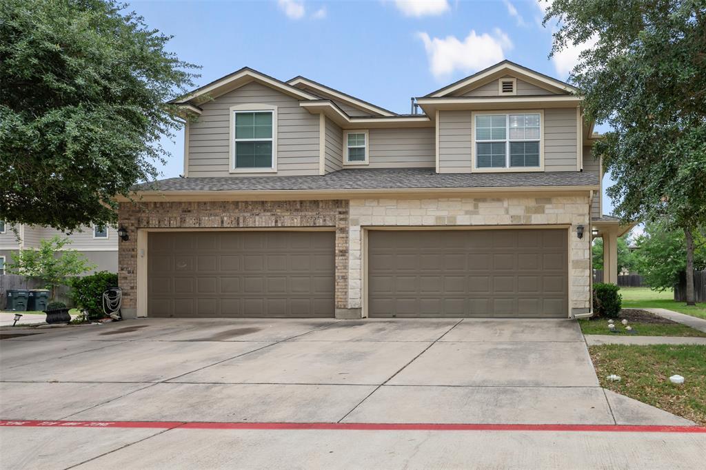 Foto principal - 14412 Lewis Carroll Ln