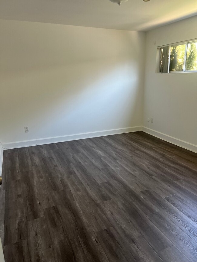 Photo - 3845 Motor Ave (Culver City, CA) Apartment