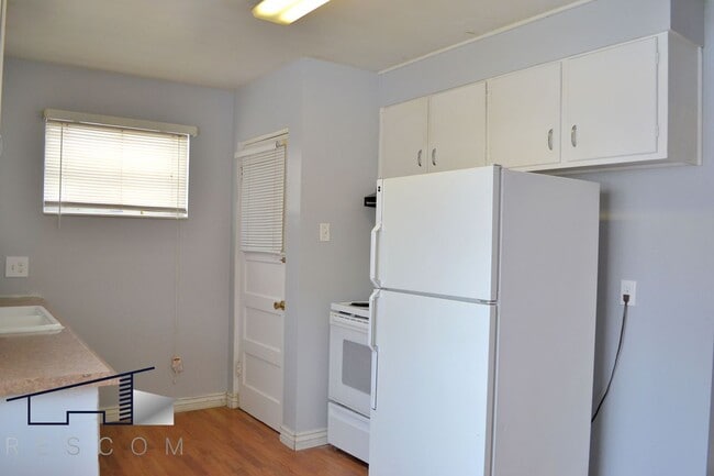 Building Photo - 3729 Quincy Ave