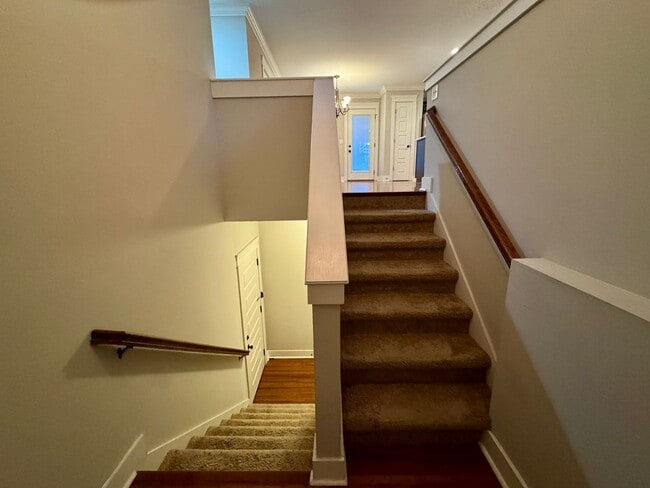 Building Photo - 6477 Olin Ln