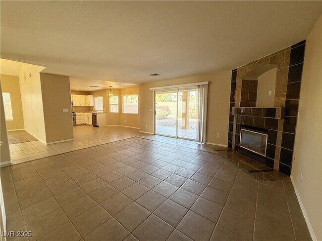 Building Photo - 7761 Locke Haven Dr