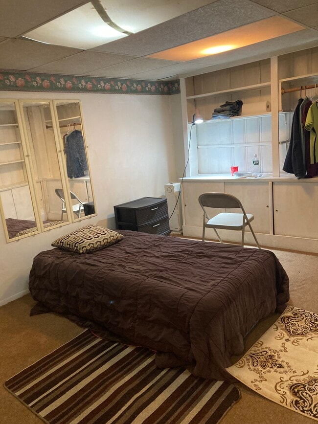 Building Photo - 764 Lenore Ln