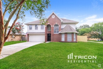 Building Photo - 2403 Clear Ridge Dr