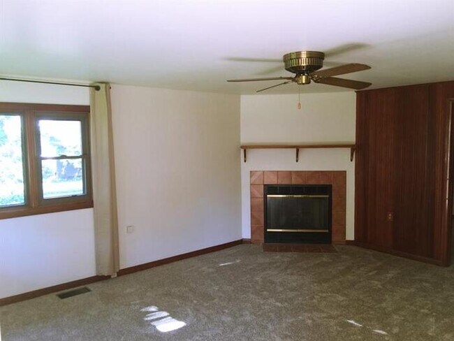Foto del edificio - 10721 South Natchez Avenue, Worth, IL, 60482