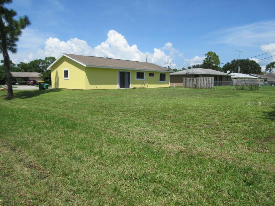 Foto del edificio - 23289 Olean Blvd