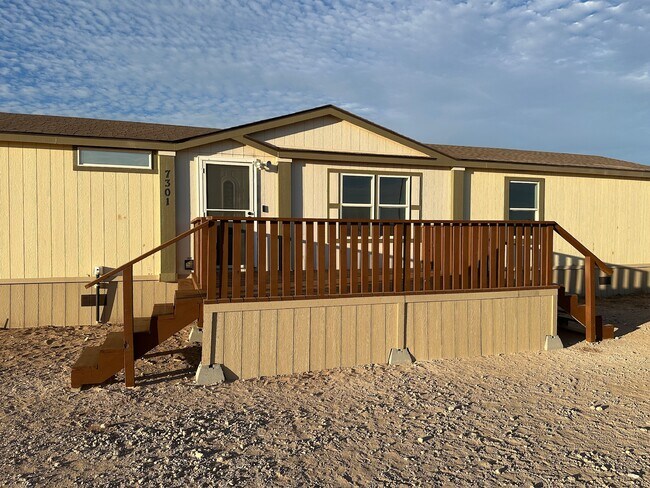 Foto del edificio - 7301 E County Road 62