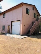 Building Photo - 1518 Shoup St