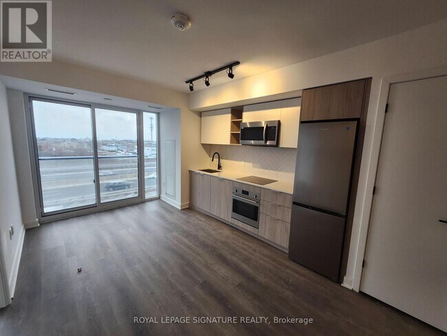 Building Photo - 36 Zorra St